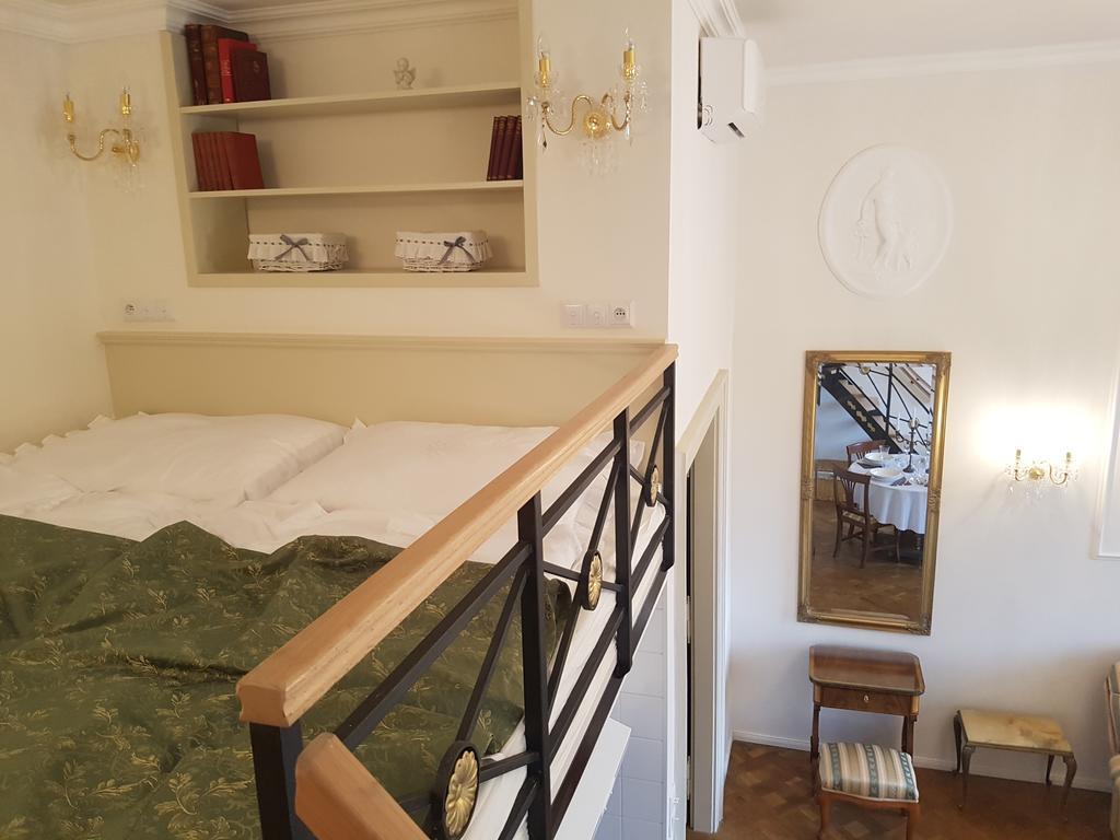 Charles Apartment Prag Exterior foto